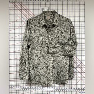 Chico's Elegant gray and silver Button Down Top